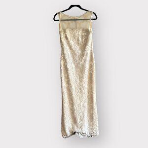 Tadashi Shoji Size 10 Illusion Yoke Embroidered Sleeveless Lace Bridal Gown